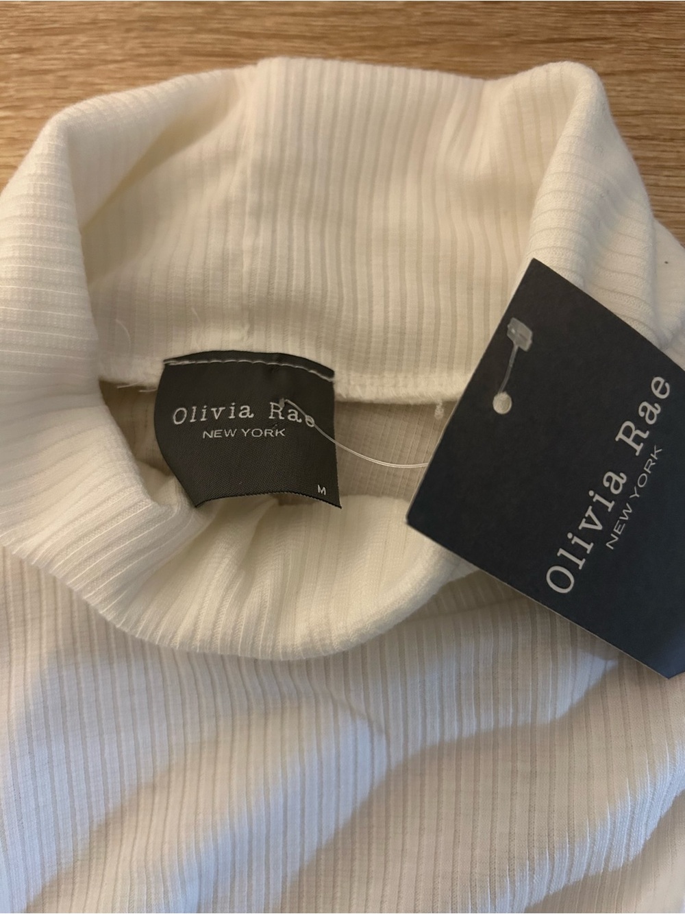 Olivia Rae White Ribbed Turtleneck Long Sleeve Top - Picture 5 of 6